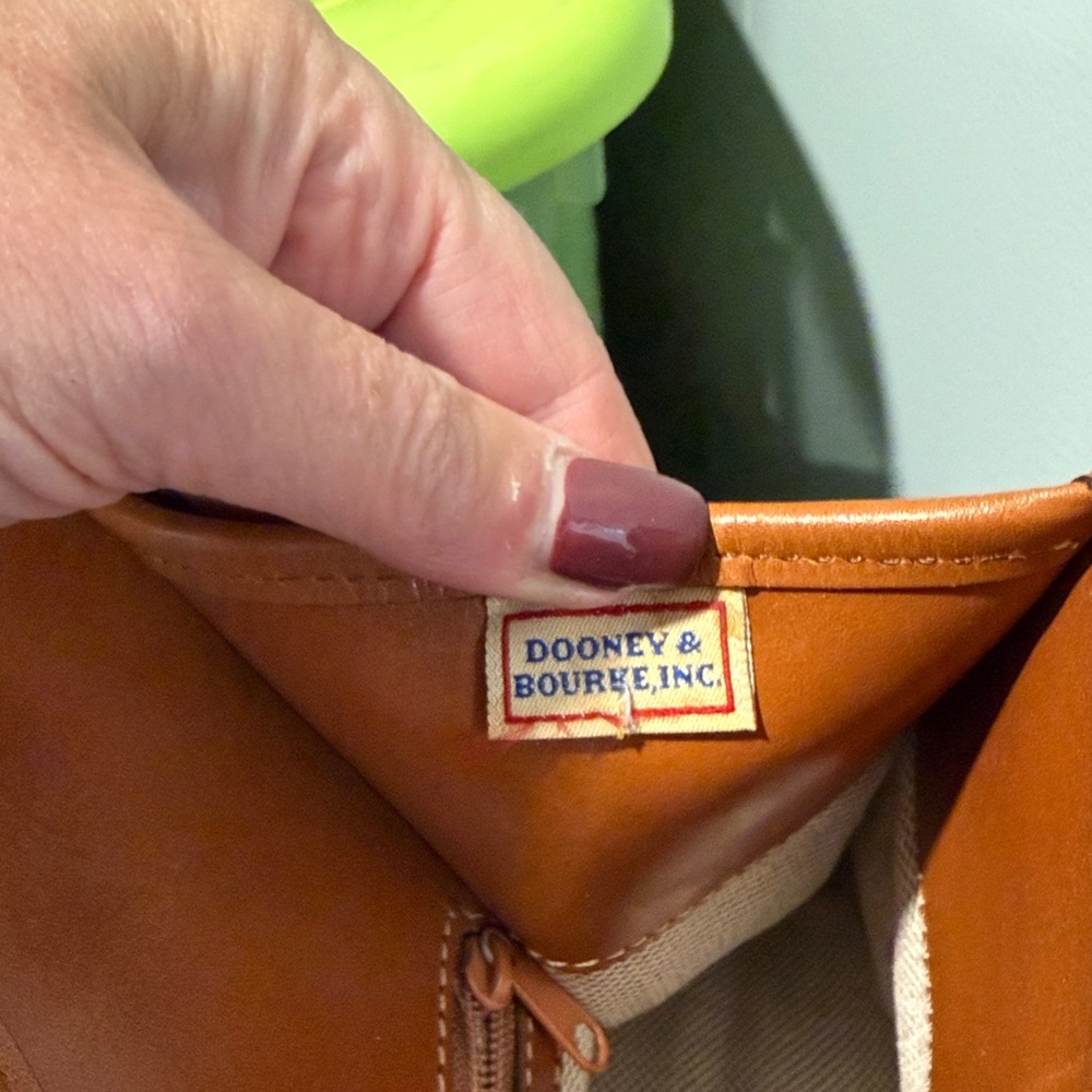 Dooney & Bourke Pebble Hobo Bag & matching wallet - Picture 11 of 13